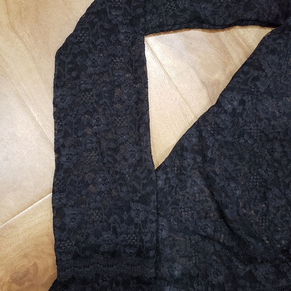 Victoria's Secret sheer lace wrap top XS - Picture 4 of 5
